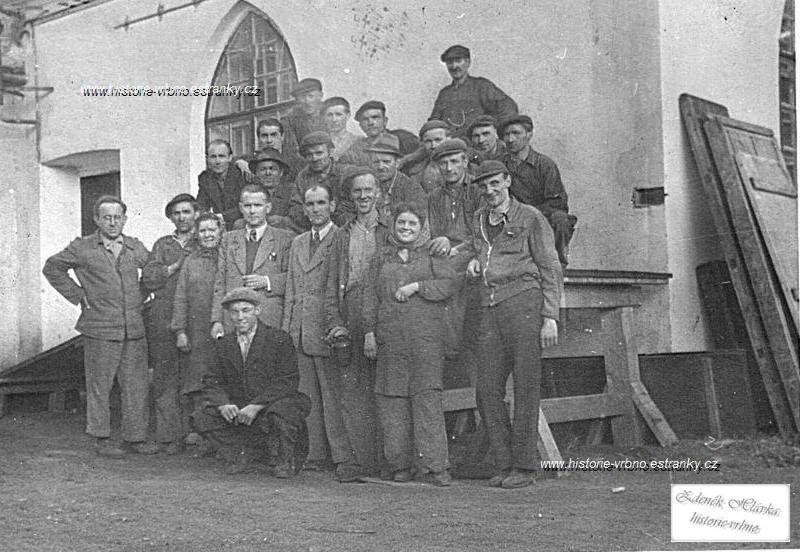 zaměstnanci leden 1948.JPG